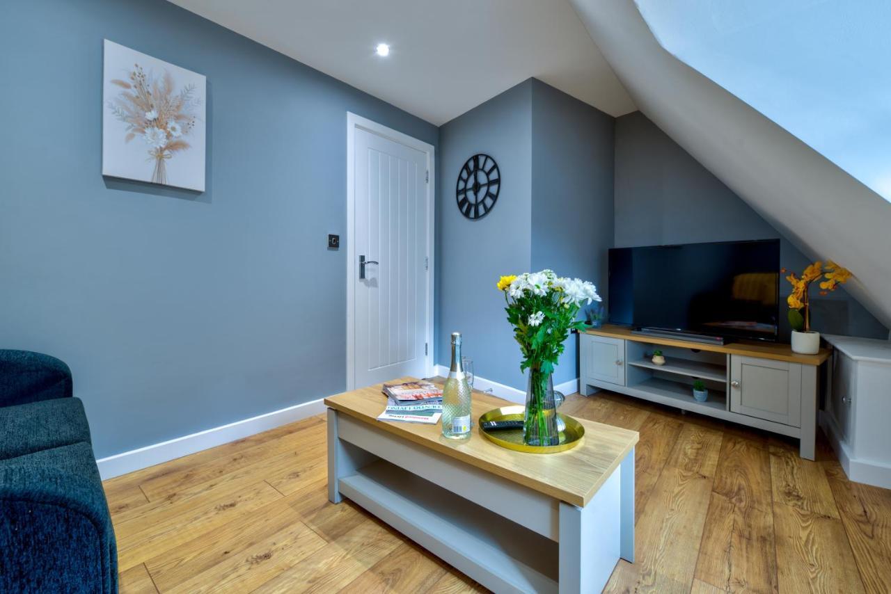 Stamford Central Stay - Stylish 2-Bed Apartment With Wifi Eksteriør bilde